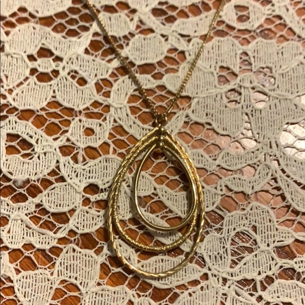 Gold Tone Necklace Pre Owned